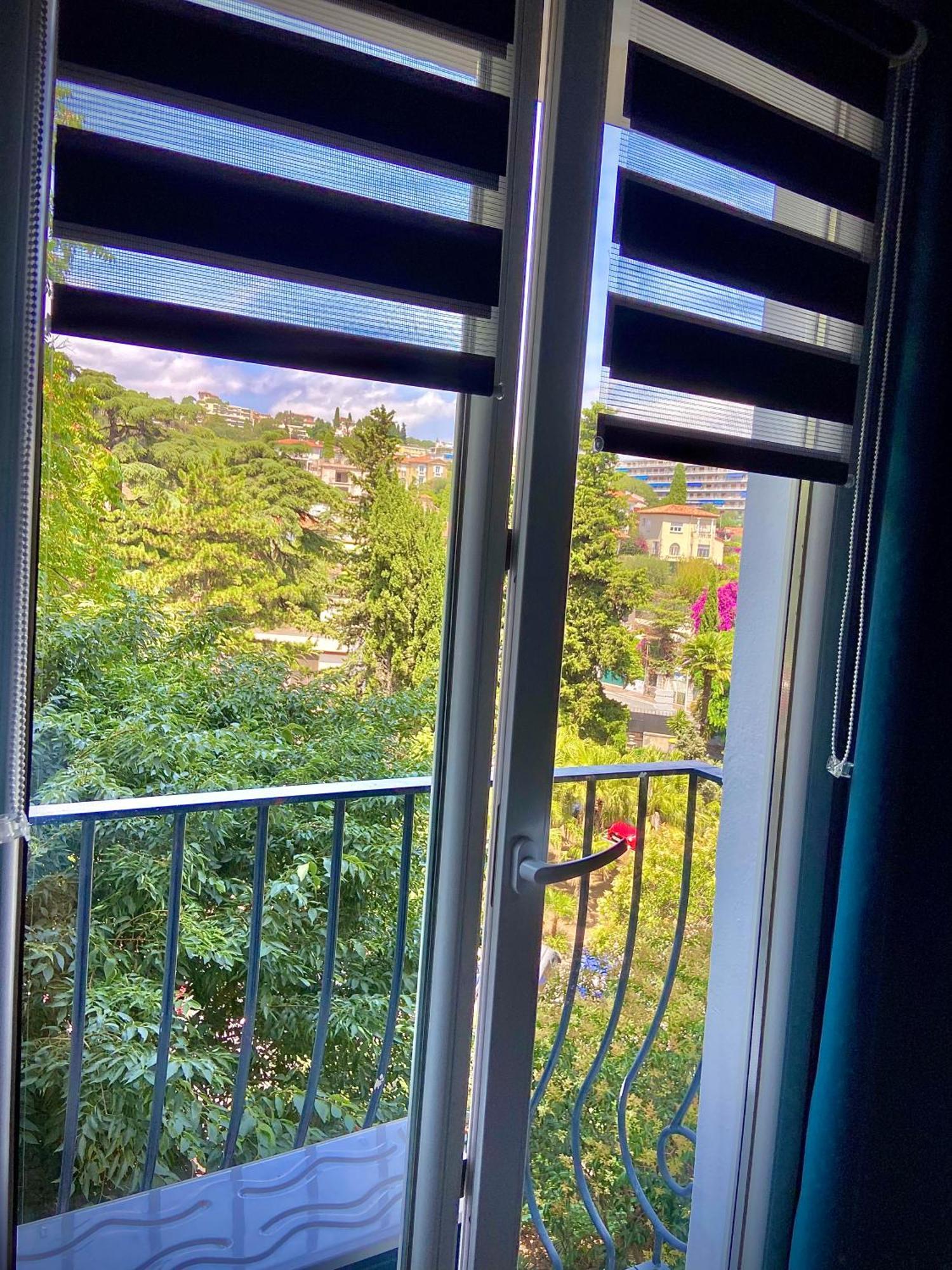 Lovely Riviera Apartment Ница Екстериор снимка